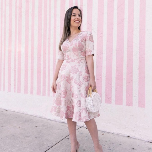 Gal Meets Glam Pink Jacquard Adair Dress (RARE FIND) - Picture 8 of 8